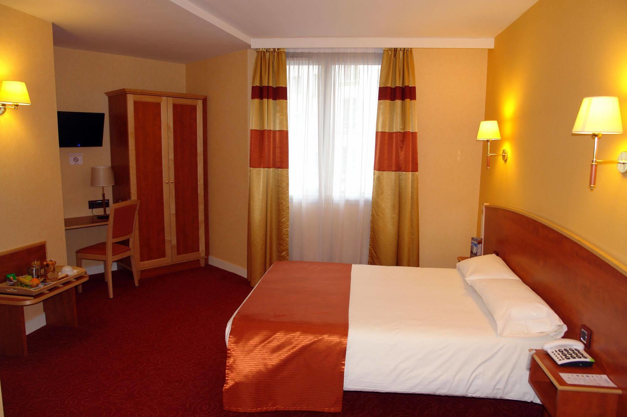 ברסט Hotel Vauban מראה חיצוני תמונה